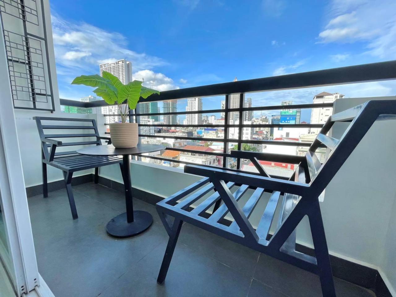 Pth Residence Phnom Penh Esterno foto